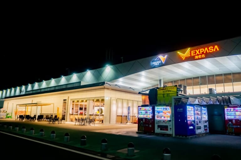 海老名SA (EXPASA海老名)｜東名高速グルメ決定版! SA/PAのTIER表で選ぶ“おいしい”ツーリング休憩スポット