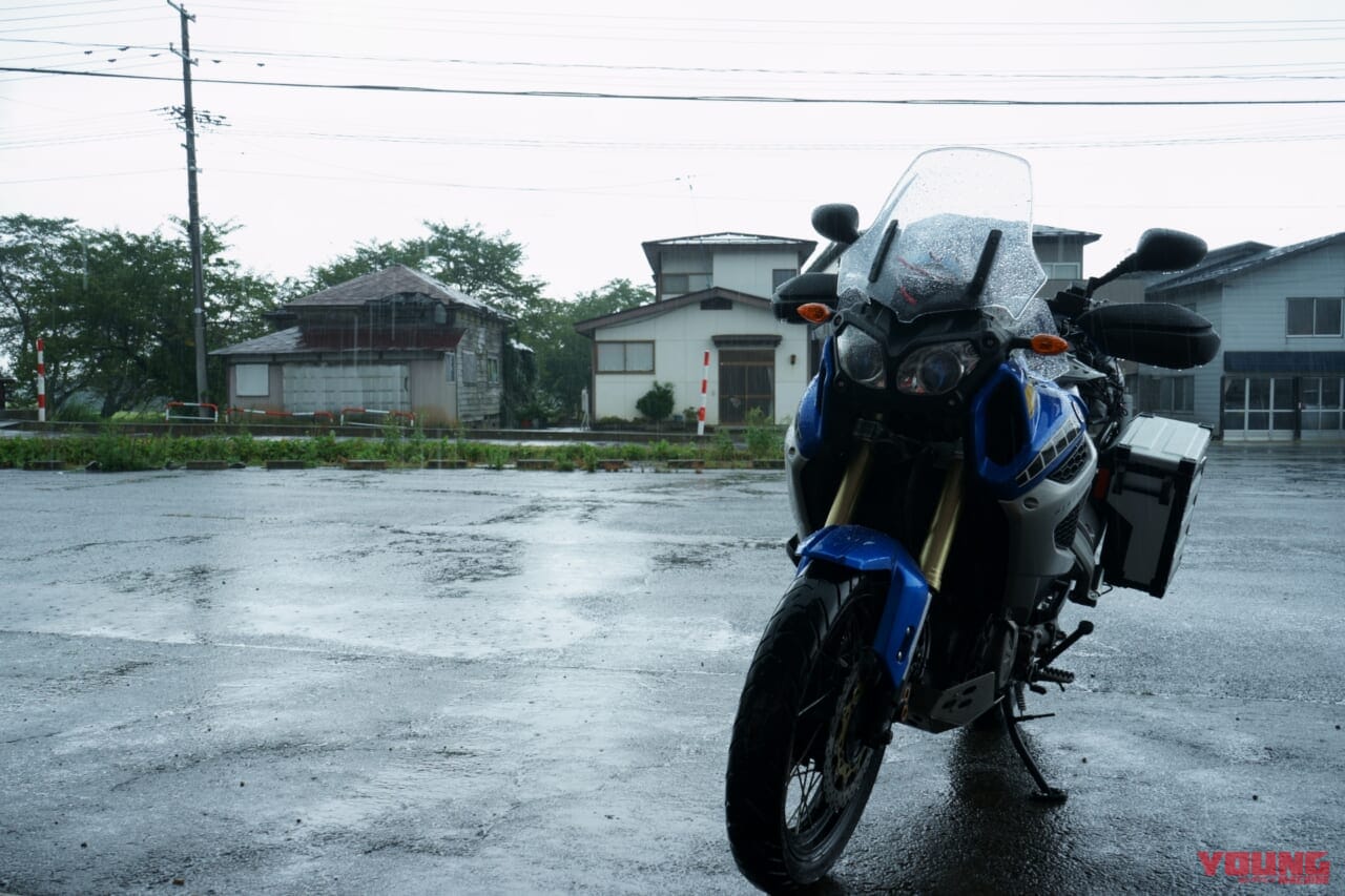避けては通れない横断歩道の白線。滑りやすいのはなぜ? 滑りにくくする対策は進んでる?|避けては通れない横断歩道の白線。滑りやすいのはなぜ? 滑りにくくする対策は進んでる?