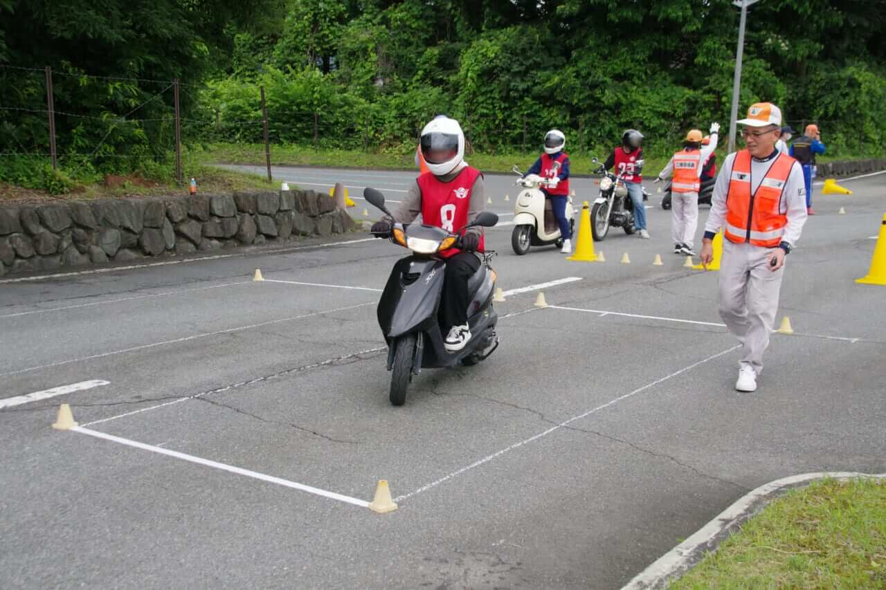 高校生の自動二輪車等の安全運転講習｜埼玉県｜【三ない運動から交通安全教育へ】2025年度 埼玉県の高校生二輪車講習に見る改善点と社会的価値