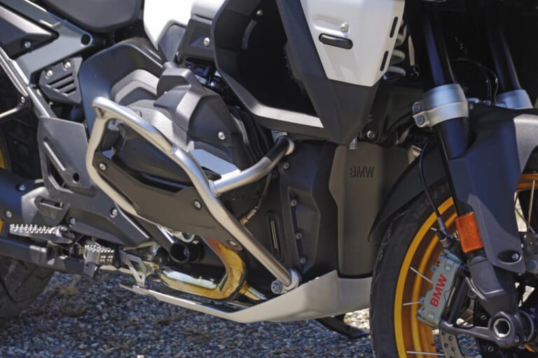 BMW R1300GS Adventure｜【BMW R1300GSAで行く】白馬村 風土青史〜信州・白馬村の自然と歴史を探る
