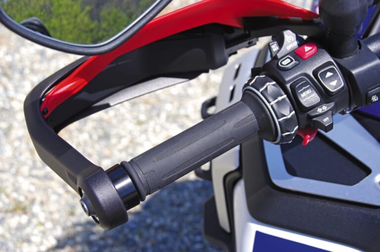 BMW R1300GS Adventure｜【BMW R1300GSAで行く】白馬村 風土青史〜信州・白馬村の自然と歴史を探る