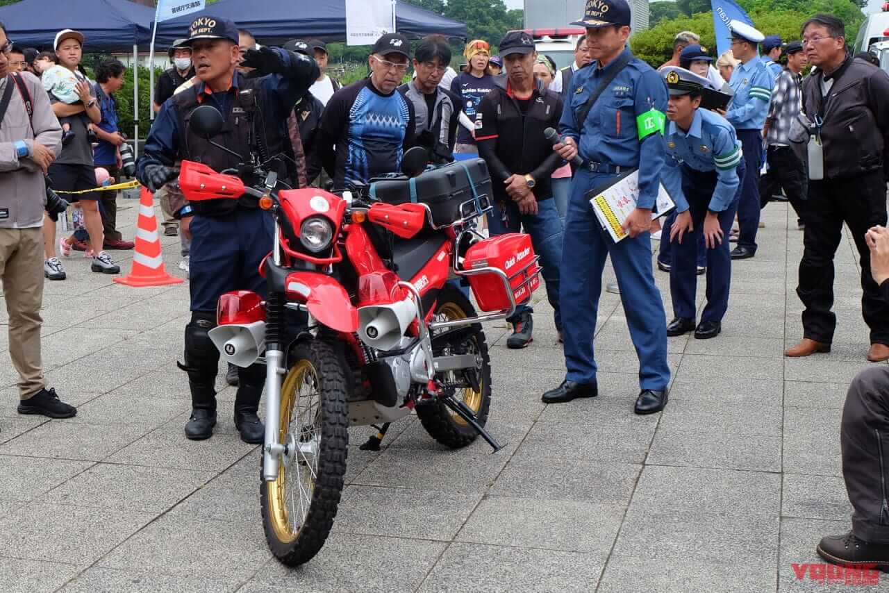 はたらくBIKE PROJECT｜自衛隊、消防、首都高、警察から「はたらくバイク」が大集合！ タレントの平嶋夏海さんが「1日キャンペーン隊長」に就任