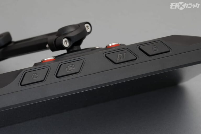 AKEEYO｜AIO-6LTE｜ボタン｜スマートフォン連動マップ機能や、4G通信機能で愛車の位置情報を確認できる革新的スマートモニター〈AKEEYO AIO-6LTE〉