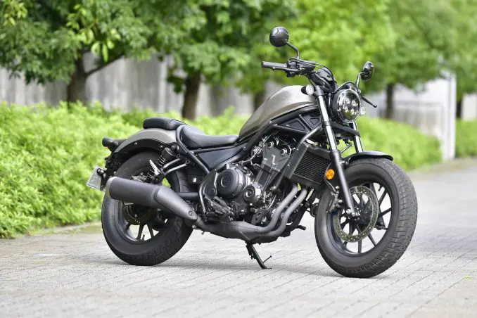 ホンダ レブル500｜ホンダ レブル500[2020]ってどんなバイク? 燃費／足つき性／装備などを解説〈ホンダバイク資料室〉