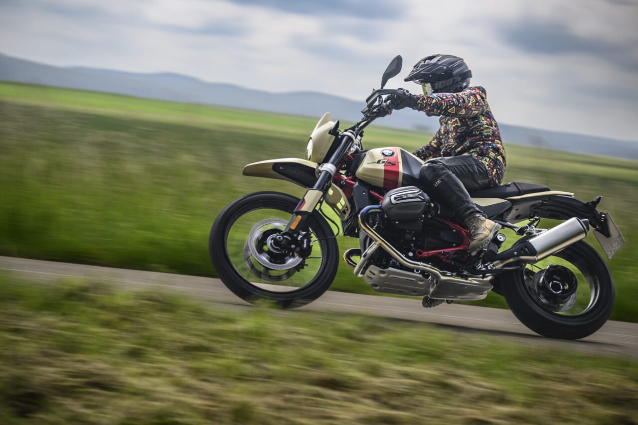 BMW R12G/S｜【BMW R12G/S】オフ走行を見越した専用フレームを搭載〈BMW Motorrad国際試乗会〉