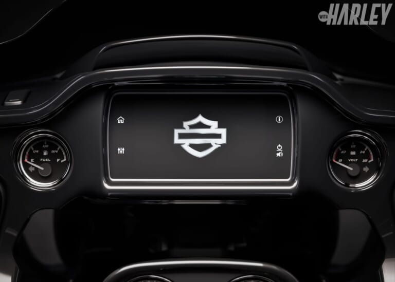 ハーレーダビッドソン｜ロードグライド3｜メーター｜極上の3輪ツーリングモデルが進化：【新型】2025 ハーレーダビッドソン「トライグライド ウルトラ」「ロードグライド3」