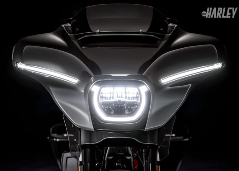 ハーレーダビッドソン｜CVO ストリートグライド｜ライト｜【新型】2025 ハーレーダビッドソン CVOストリートグライド〈オールカラーラインナップ〉