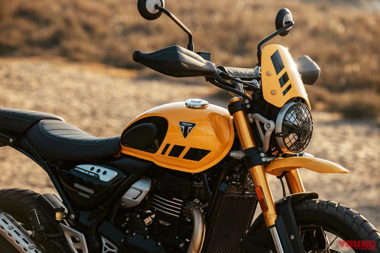 ｜普通二輪免許で乗れるトライアンフ 新型「スクランブラー400 XC」発表！ チューブレススポークホイールやガード類を備えた本格派へ