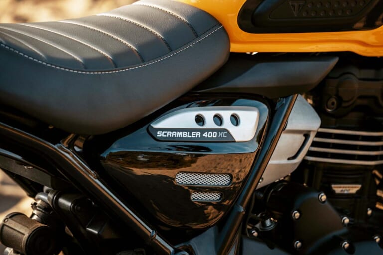 トライアンフ|スクランブラー400XC|2026年モデル|普通二輪免許で乗れるトライアンフ 新型「スクランブラー400 XC」発表! チューブレススポークホイールやガード類を備えた本格派へ
