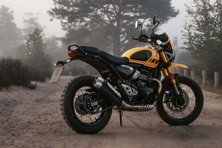 トライアンフ｜スクランブラー400XC｜2026年モデル｜普通二輪免許で乗れるトライアンフ 新型「スクランブラー400 XC」発表！ チューブレススポークホイールやガード類を備えた本格派へ