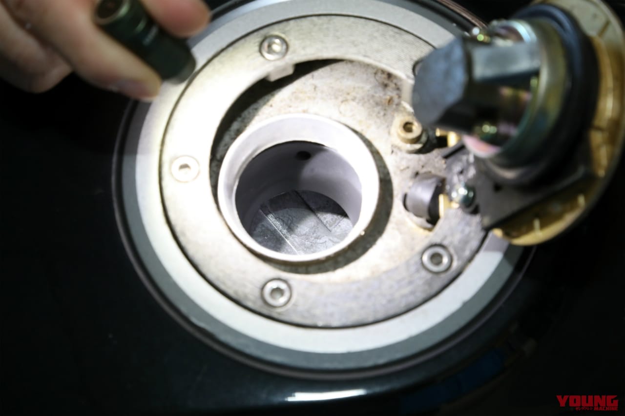 |バイク エンジン かからない原因と対処法|セルが回る・回らない・キック式のチェックポイント