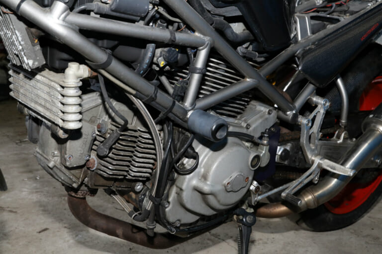 エンジン不動|バイク エンジン かからない原因と対処法|セルが回る・回らない・キック式のチェックポイント