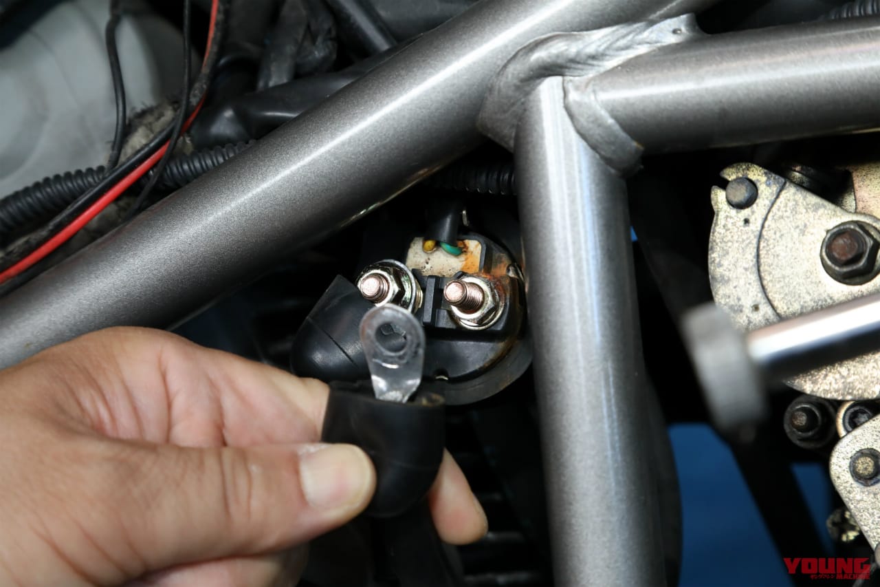 |バイク エンジン かからない原因と対処法|セルが回る・回らない・キック式のチェックポイント