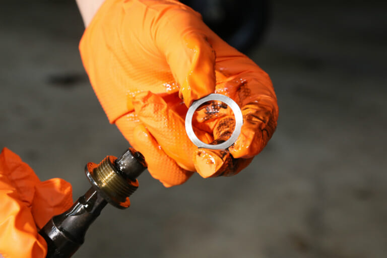 ワッシャー(ドレンワッシャー)|バイク エンジンオイル 交換の頻度と目安は?自分でできる手順と注意点