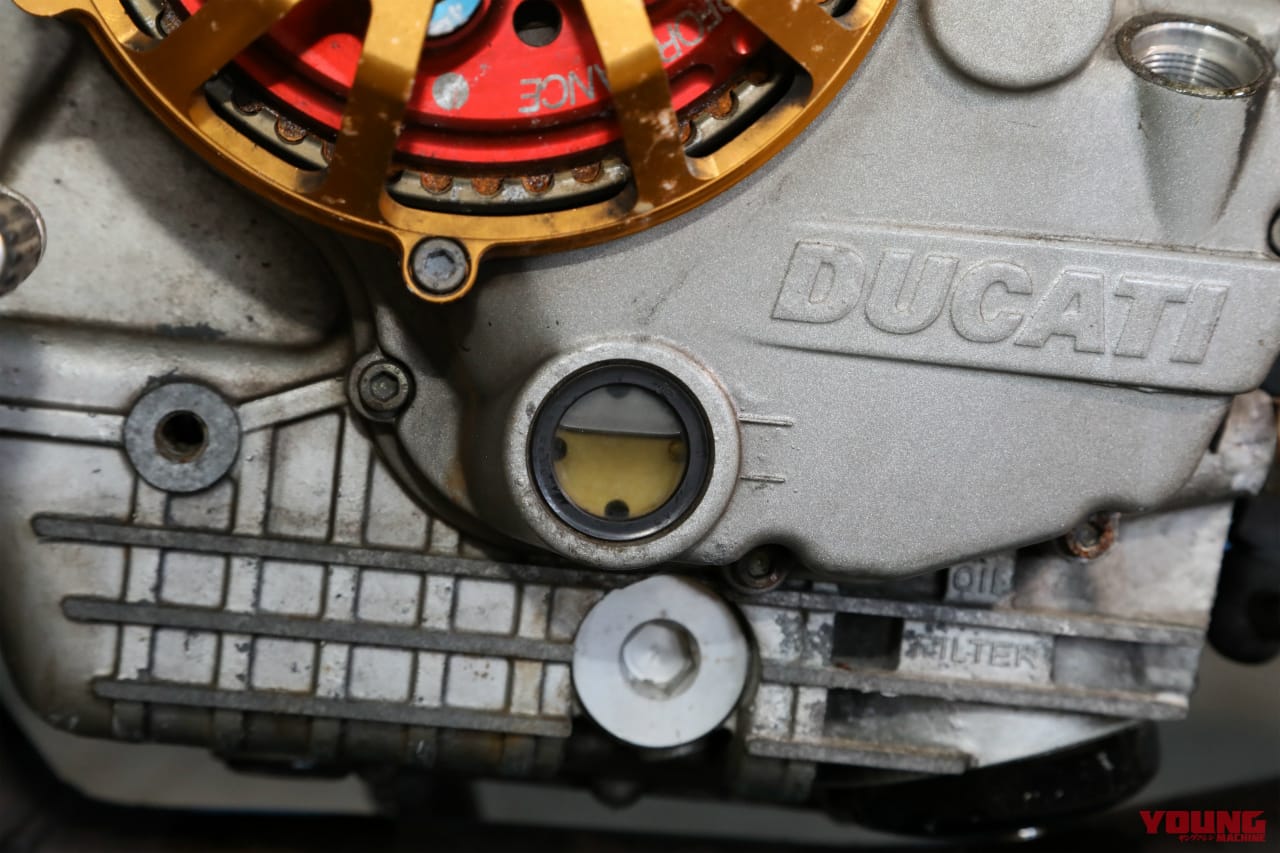 |バイク エンジンオイル 交換の頻度と目安は?自分でできる手順と注意点