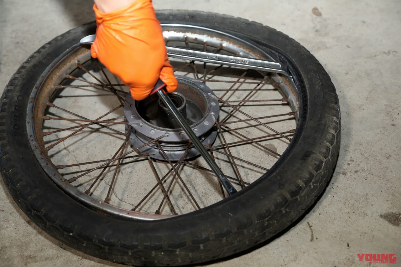 |バイク パンク 修理を自分でやる時に注意したいポイントと落とし穴