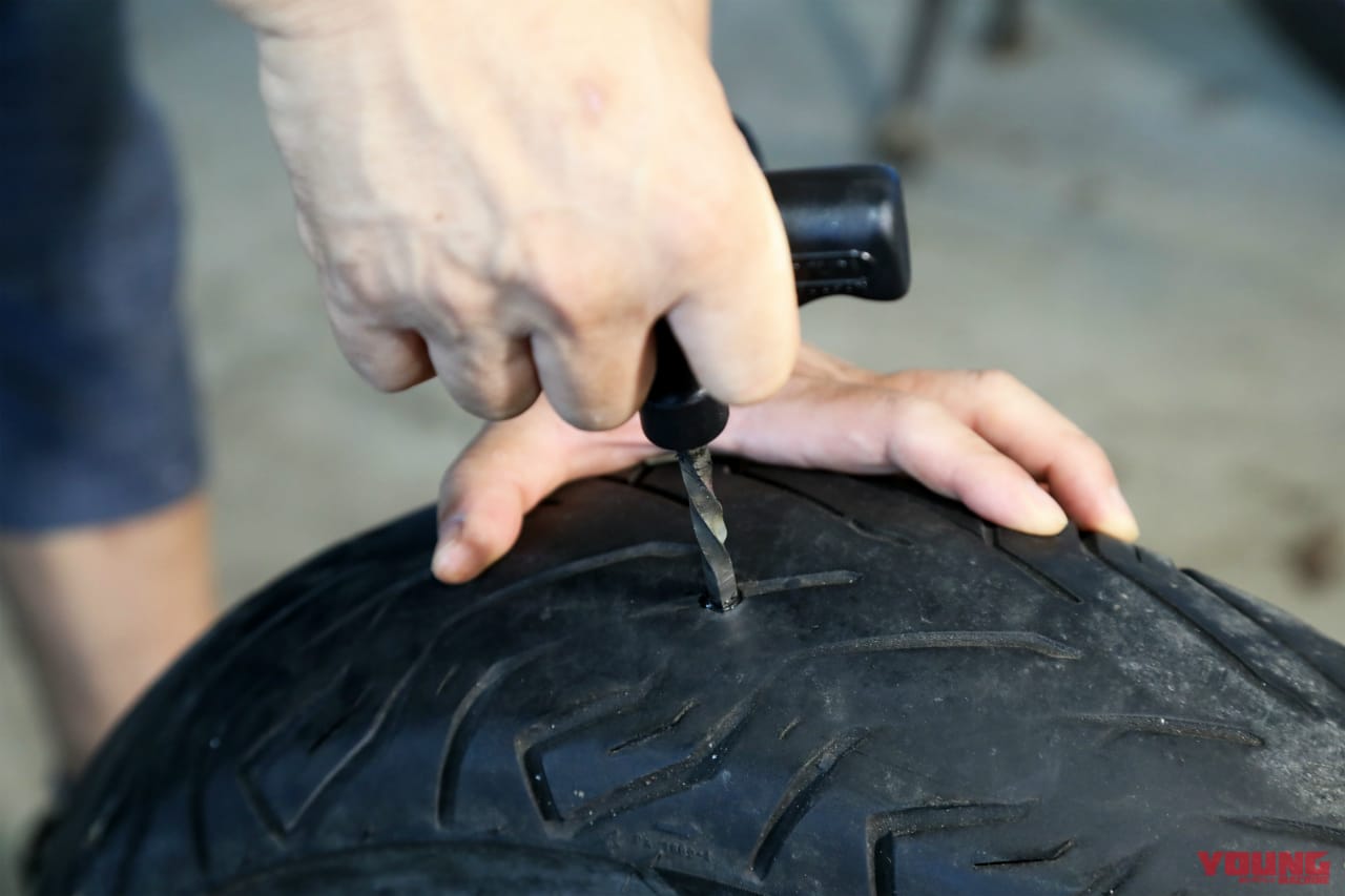 |バイク パンク 修理を自分でやる時に注意したいポイントと落とし穴