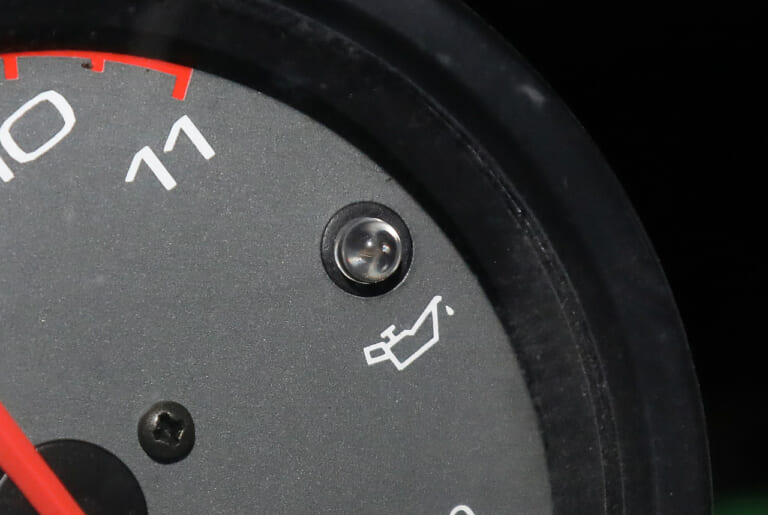 ワーニングランプ|バイク エンジン かからない原因と対処法|セルが回る・回らない・キック式のチェックポイント