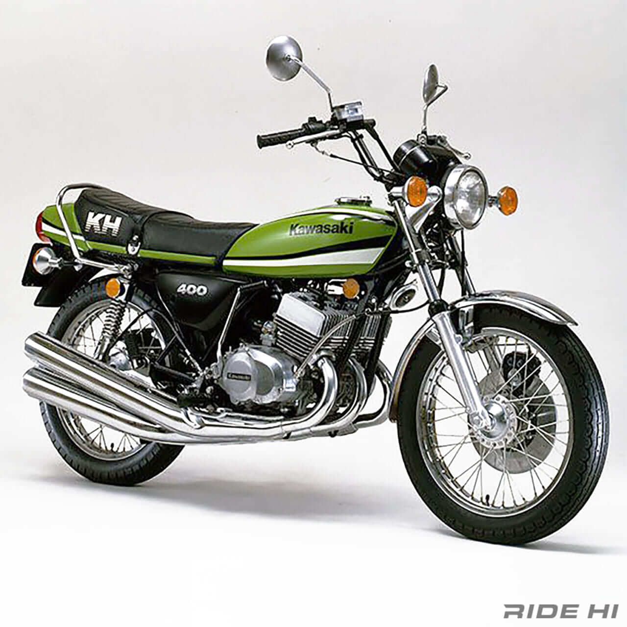 ｜カワサキの2スト3気筒エンターテイメント！ 白煙もうもうだった「350SS」「400SS」「KH400」