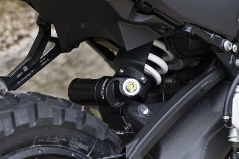 BMW R12G/S｜【BMW R12G/S】オフ走行を見越した専用フレームを搭載〈BMW Motorrad国際試乗会〉
