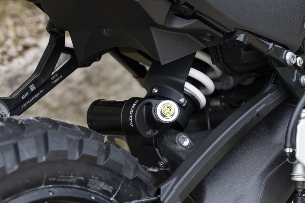 ｜【BMW R12G/S】オフ走行を見越した専用フレームを搭載〈BMW Motorrad国際試乗会〉