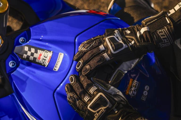 スズキ｜GSX-R1000R｜2026｜スズキ「GSX-R1000 / R」復活!! エンジンと電子制御を大幅改良しウイングも新装備、初代GSX-R750からの40周年を祝う