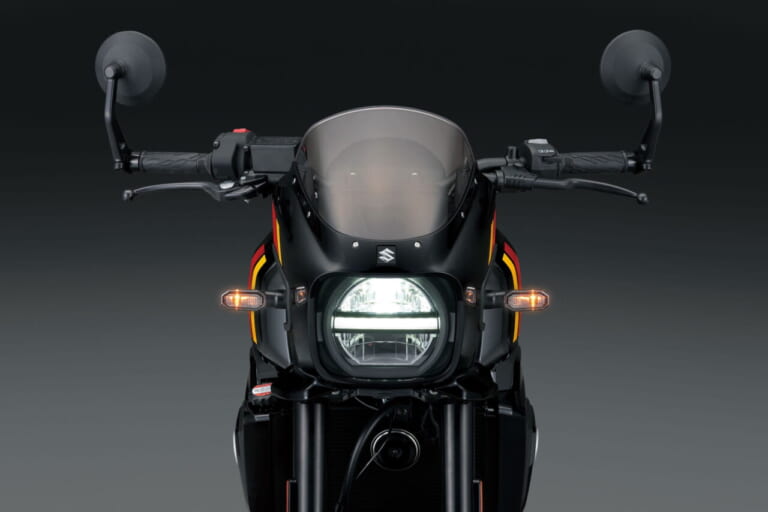 スズキ｜GSX-8TT｜輸出仕様｜2025年モデル｜【速報】スズキ新型車「GSX-8T / GSX-8TT」登場!! 昭和のロードスター/ロードレーサーをオマージュした本気のネオクラシック