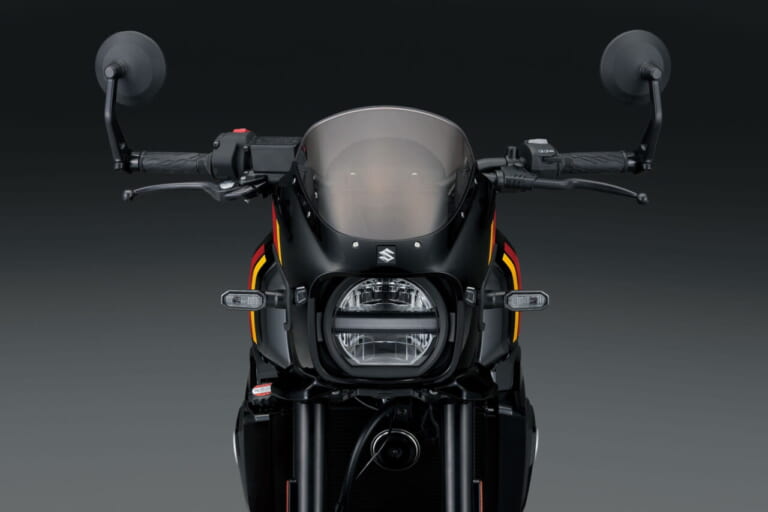 スズキ｜GSX-8TT｜輸出仕様｜2025年モデル｜【速報】スズキ新型車「GSX-8T / GSX-8TT」登場!! 昭和のロードスター/ロードレーサーをオマージュした本気のネオクラシック