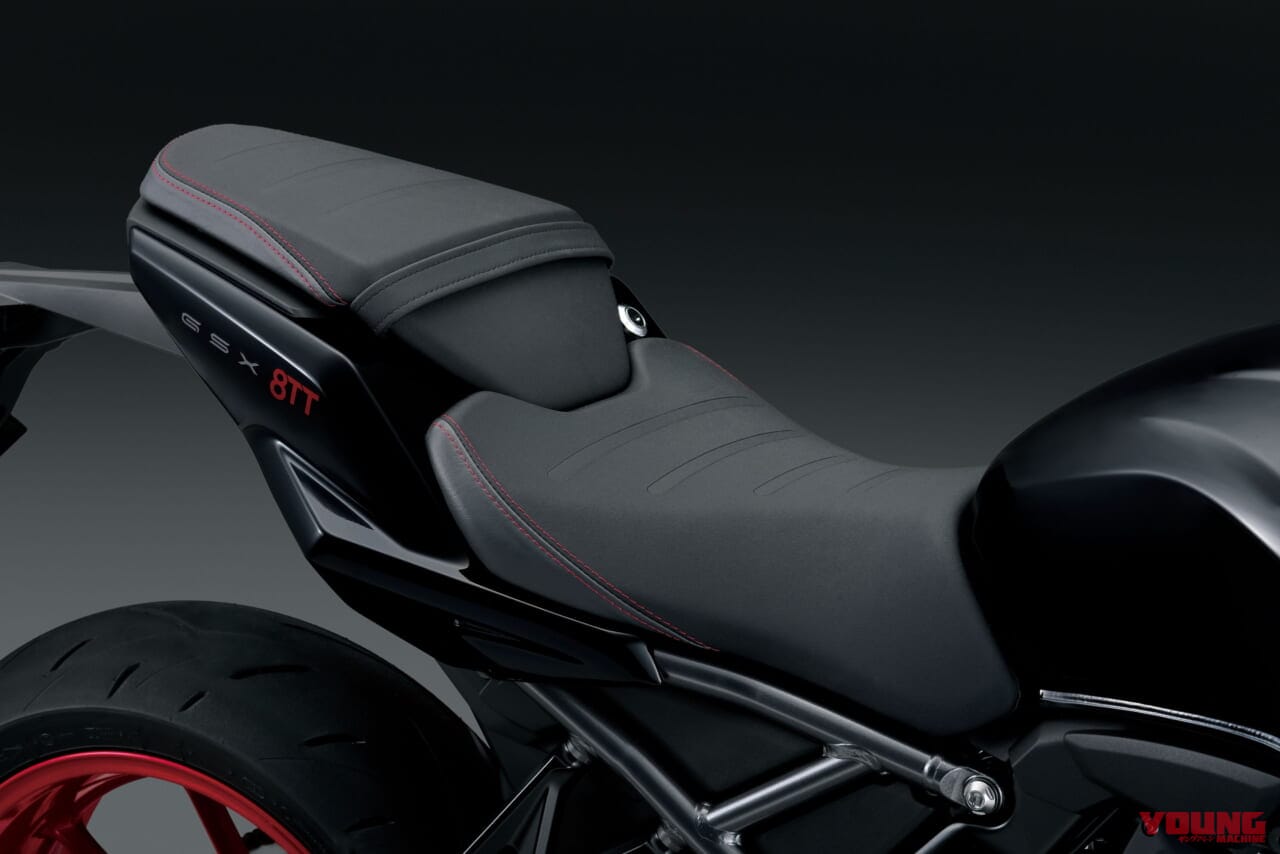 スズキ｜GSX-8TT｜輸出仕様｜2025年モデル｜【速報】スズキ新型車「GSX-8T / GSX-8TT」登場!! 昭和のロードスター/ロードレーサーをオマージュした本気のネオクラシック