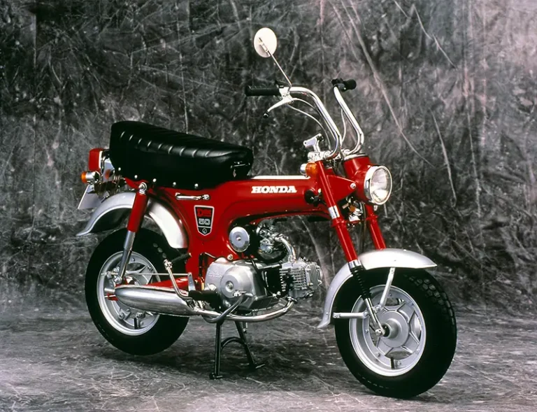 Dax Honda ST50(1969)｜[初めてのバイクにおすすめ] 通勤／通学、2人乗りもOKの遊べる原付二種「ダックス125」は初心者も安心!