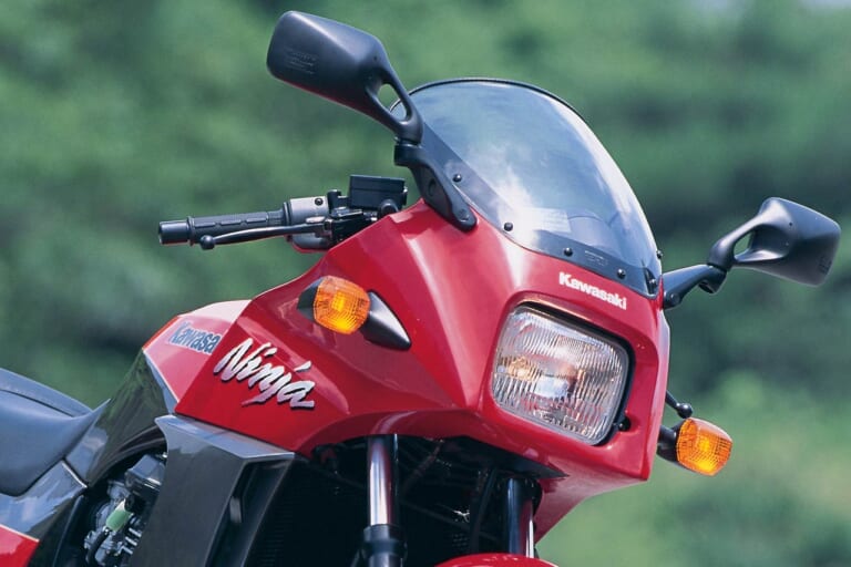 1990年型GPZ900R(A7)のミラー｜「ニンジャのミラーが軽トラにボルトオン!? 」カワサキフリーク&バイク好きにも刺さる【カンタンでリーズナブルな定番チューン】