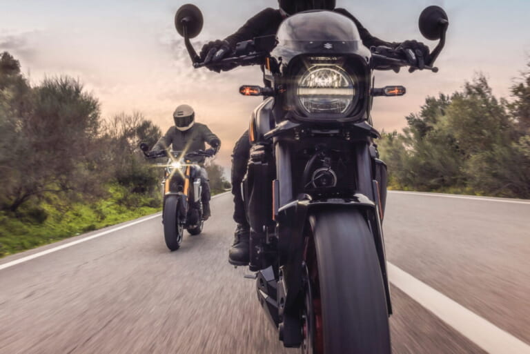 スズキ|GSX-8T|GSX-8TT|2025年モデル|輸出仕様|【速報】スズキ新型車「GSX-8T / GSX-8TT」登場!! 昭和のロードスター/ロードレーサーをオマージュした本気のネオクラシック