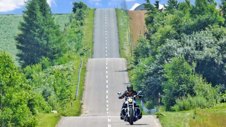 【2025年版】手ぶらで北海道ツーリング! ゼロ・プラスBHSが手がける「愛車と行く夢の旅」