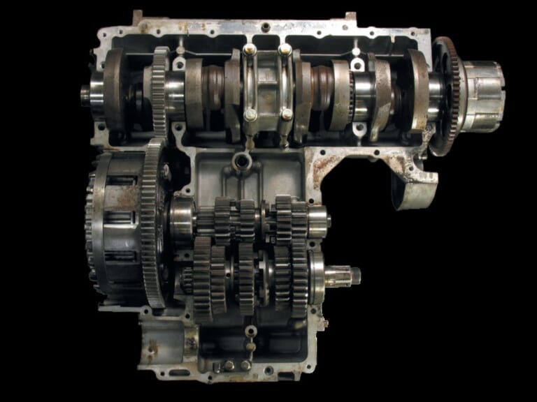 KAWASAKI Z1|性能/装備/スタイル すべてが歴史を塗り替えた:カワサキZ1/Z2【1973~1978】各部解説