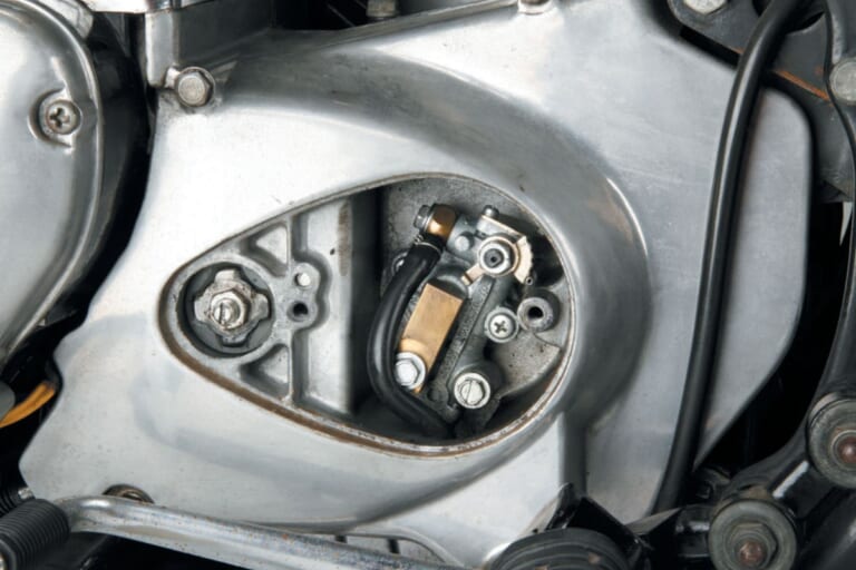 KAWASAKI Z1|性能/装備/スタイル すべてが歴史を塗り替えた:カワサキZ1/Z2【1973~1978】各部解説