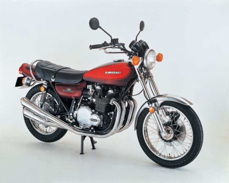 KAWASAKI 750RS(Z2)|【あの日の横浜が蘇る】「いっけぇー! 俺のゼッツー!」アオシマ『あいつとララバイ ZII改 研二仕様』プラモで青春の疾走を再び体感せよ