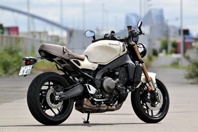 ヤマハ｜XSR900｜2025年モデル｜【日本仕様だけのアイボリーは9月30日までの受注生産!】ヤマハ「XSR900」2025年モデル試乗レポート