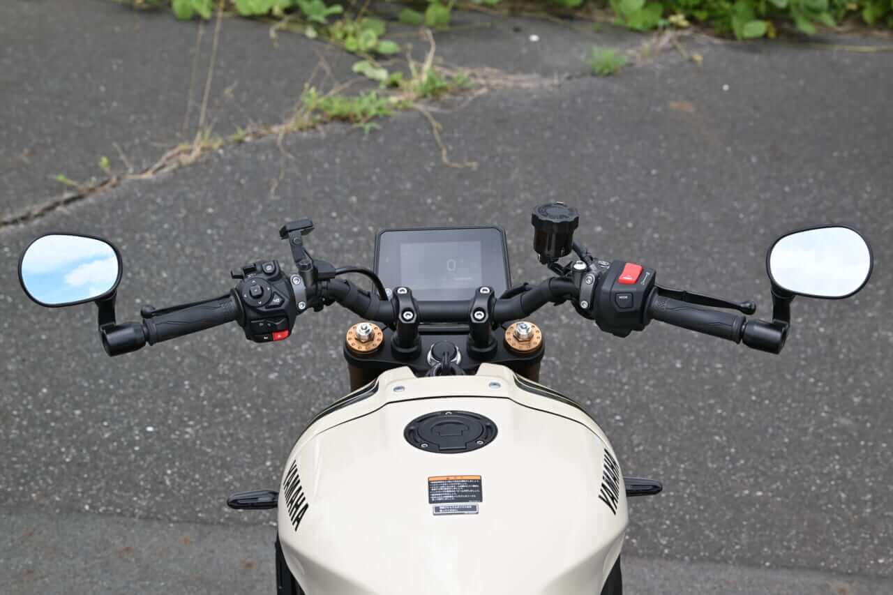 ヤマハ｜XSR900｜2025年モデル｜【日本仕様だけのアイボリーは9月30日までの受注生産!】ヤマハ「XSR900」2025年モデル試乗レポート