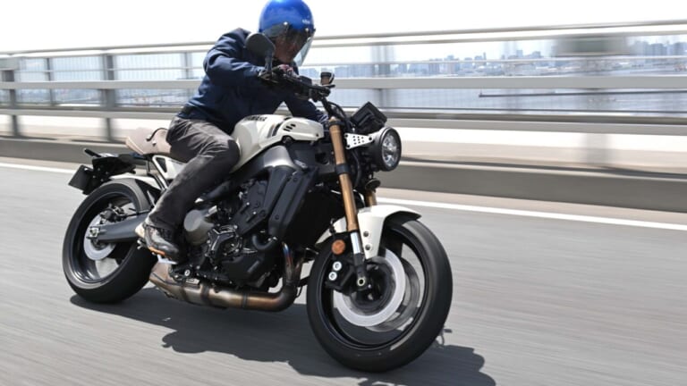 【日本仕様だけのアイボリーは9月30日までの受注生産!】ヤマハ「XSR900」2025年モデル試乗レポート