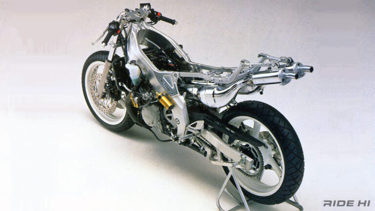 ヤマハ｜TZR250｜3MA｜1989｜「いわゆるサンマ」TZR250（3MA）の後方排気はレーシングマシンTZ250の旋回安定確保が狙いだった