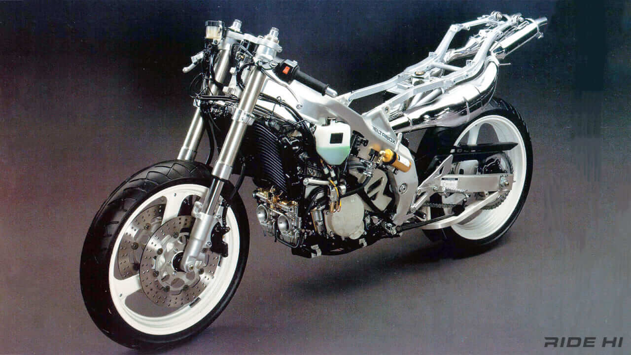 ヤマハ｜TZR250｜3MA｜1989｜「いわゆるサンマ」TZR250（3MA）の後方排気はレーシングマシンTZ250の旋回安定確保が狙いだった