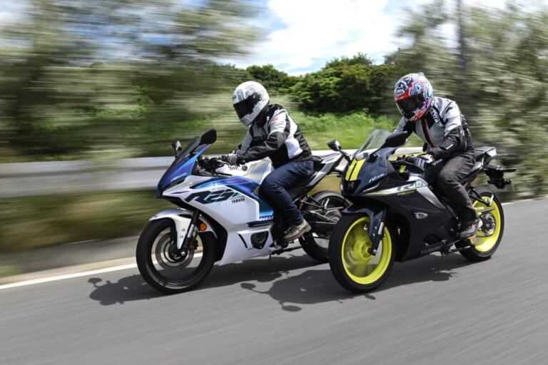 ヤマハ｜YZF-R25｜YZF-R15｜同時試乗で徹底比較だッ!! 同じヤマハの軽二輪だけど…YZF-R15とYZF-R25ってどう違う?【街中メインで試乗してみた!!】