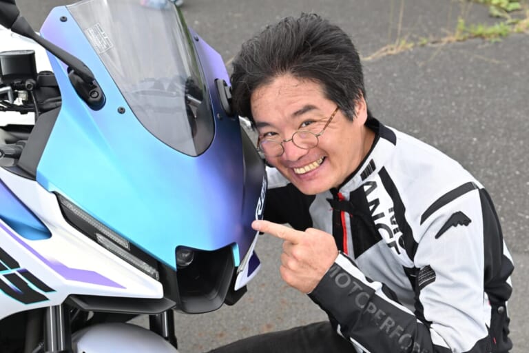 ヤマハ｜YZF-R25｜YZF-R15｜同時試乗で徹底比較だッ!! 同じヤマハの軽二輪だけど…YZF-R15とYZF-R25ってどう違う?【街中メインで試乗してみた!!】