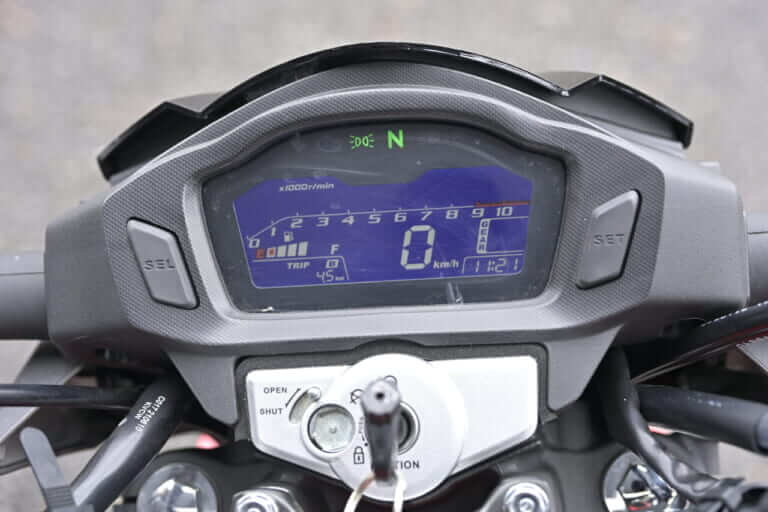 HONDA CBF125R｜【日本上陸!】CBF125R：原付二種ストリートファイター、この走りで新車価格23.8万円はオドロキ!