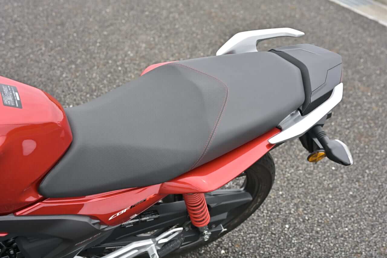 HONDA CBF125R｜【日本上陸!】CBF125R：原付二種ストリートファイター、この走りで新車価格23.8万円はオドロキ!
