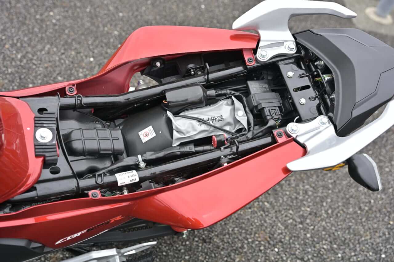 ｜【日本上陸!】CBF125R：原付二種ストリートファイター、この走りで新車価格23.8万円はオドロキ!