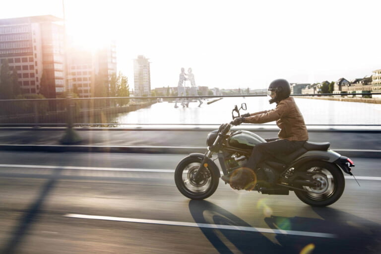 カワサキ|バルカンS|2026年モデル|カワサキ「バルカンS」の2026年モデルが登場! ニューカラーはグレー×ブラック