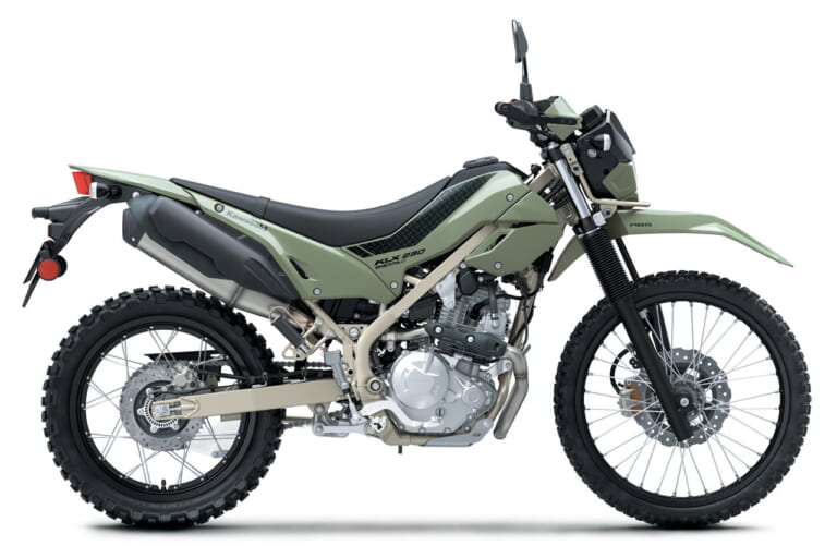 カワサキ|KLX230シェルパS|2026年モデル|さらに足着き良好! シート高20mmダウンのカワサキ「KLX230シェルパS」新登場