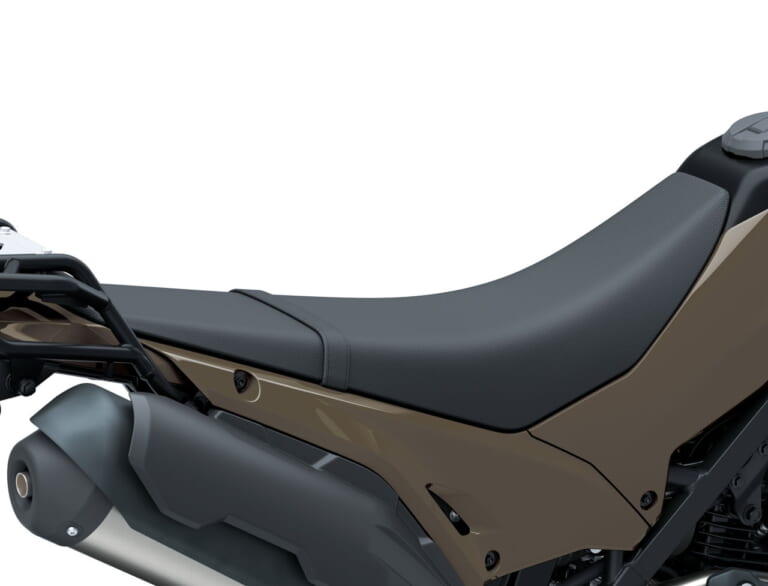 カワサキ｜KLX230 DF｜2026年モデル｜旅する4スト！ カワサキ新型モデル「KLX230 DF」登場、シェルパに後輪チューブレスやエンジンガード、リヤキャリアを追加