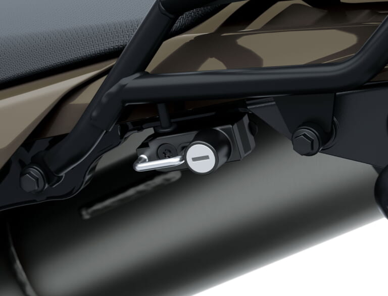 カワサキ|KLX230 DF|2026年モデル|旅する4スト! カワサキ新型モデル「KLX230 DF」登場、シェルパに後輪チューブレスやエンジンガード、リヤキャリアを追加